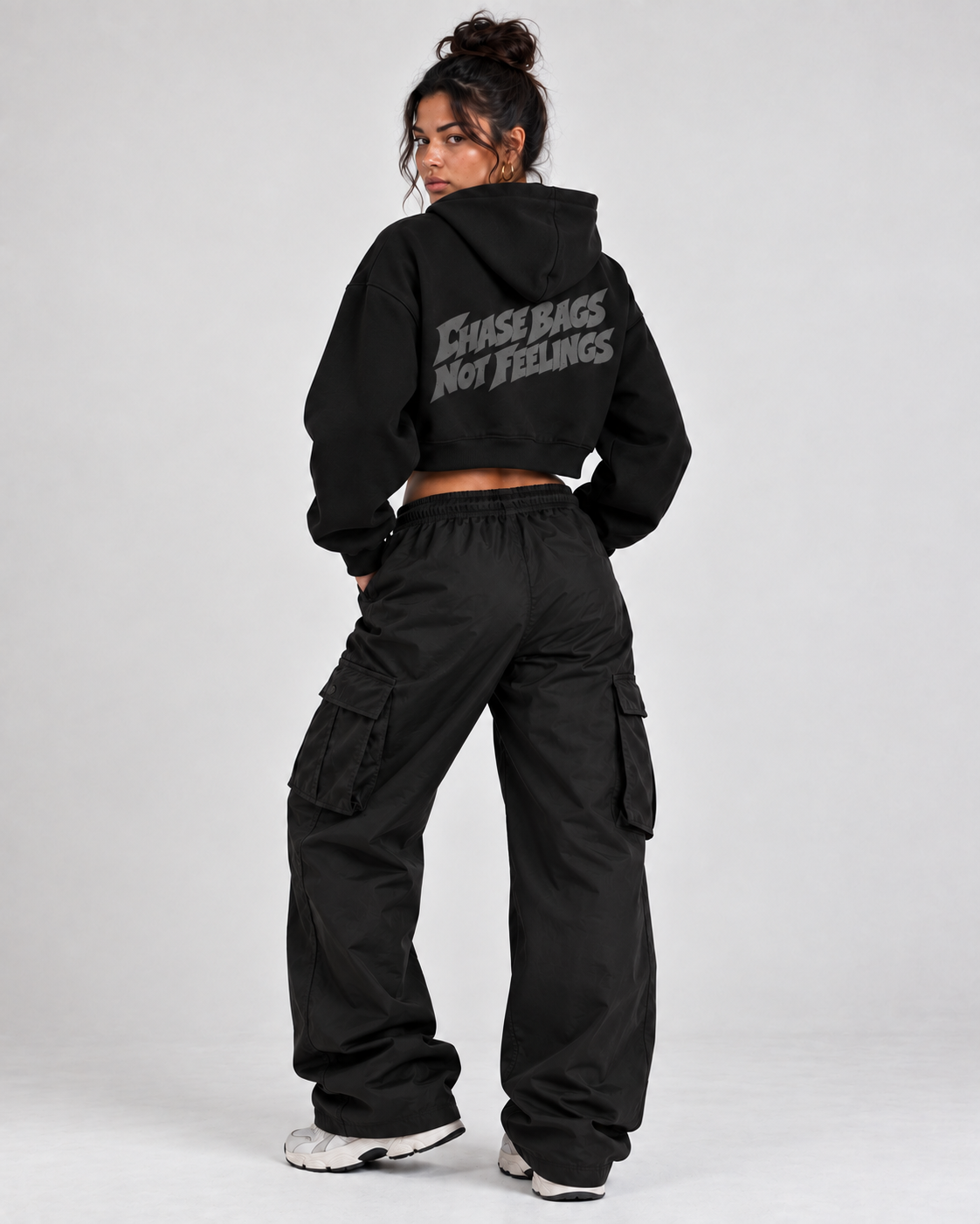 ESSENTIAL CROPPED HOODIE - CHASE BAGS NOT FEEELINGS