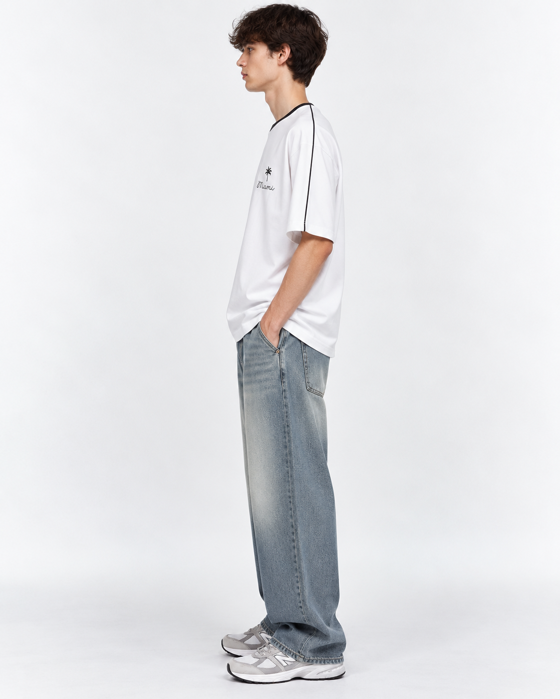 Unisex Over sized minimalist T-Shirt - Miami